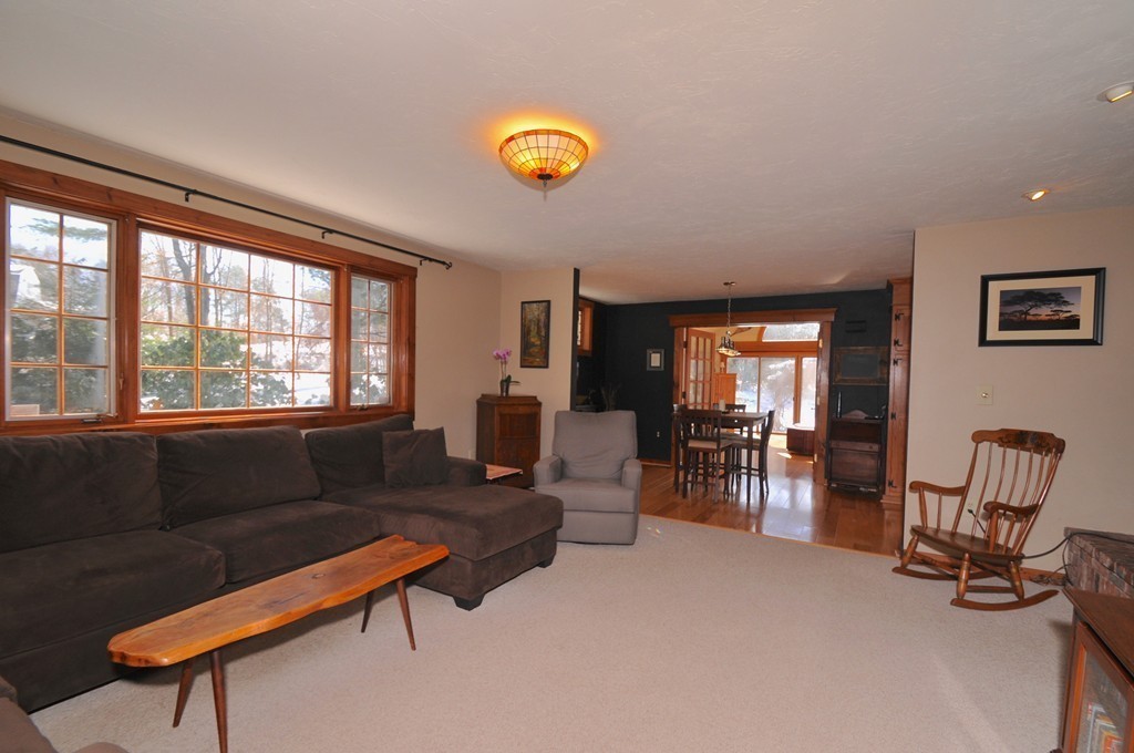 21 Town Farm Road Sutton, MA 01590 - Photo 5 of 30 Gallery Image 5