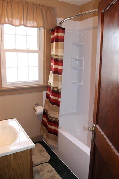 1237 Eckert Road Monaca, PA 15061 - Photo 8 of 19 Full Bath