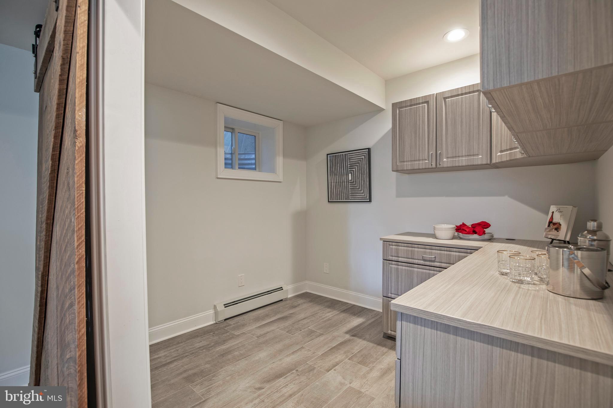 193 Decatur Street Doylestown, PA 18901 - Photo 39 of 60 Butler's Pantry or Office? You choose!