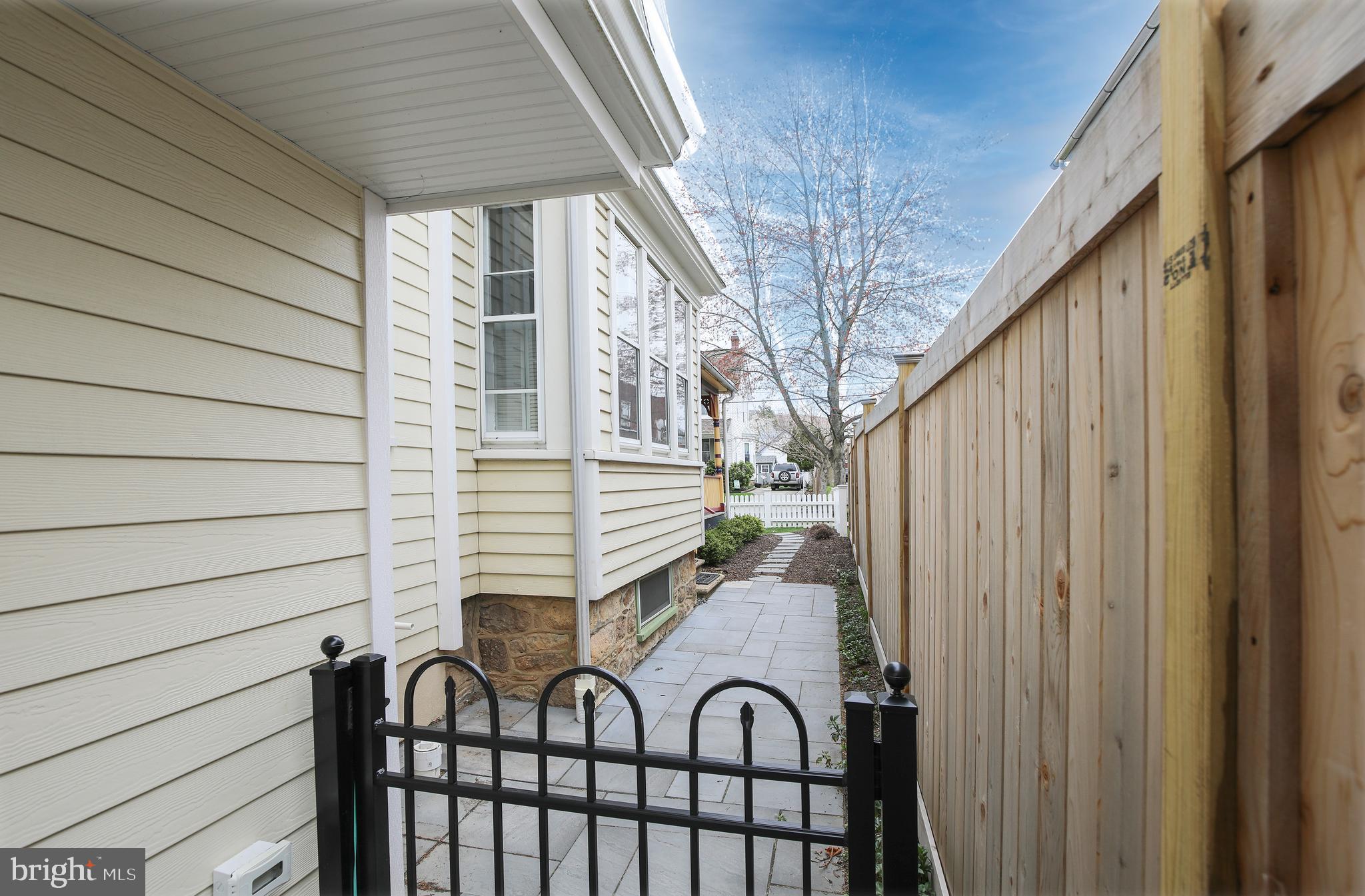 193 Decatur Street Doylestown, PA 18901 - Photo 7 of 60