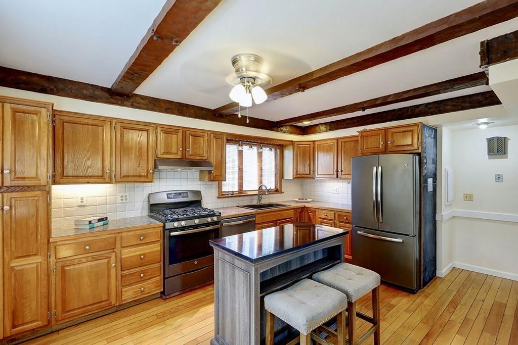 1005 Maple Street Fall River, MA 02720 - Photo 10 of 28 Gallery Image 10