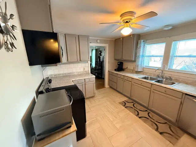 $279,500 | 1 Highland Avenue, Claremont, NH 03743