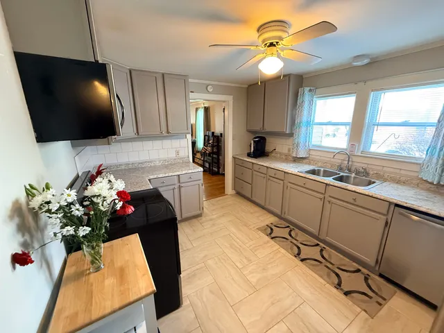 $279,500 | 1 Highland Avenue, Claremont, NH 03743