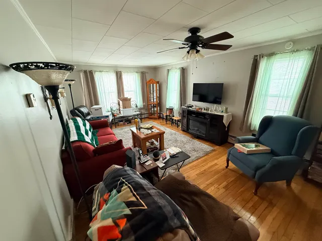 $279,500 | 1 Highland Avenue, Claremont, NH 03743