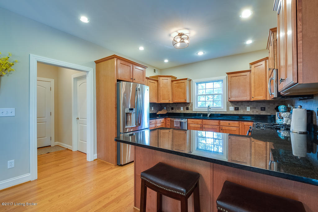 250 Martha's Court Mount Washington, KY 40047 - Photo 13 of 46 untitled-12