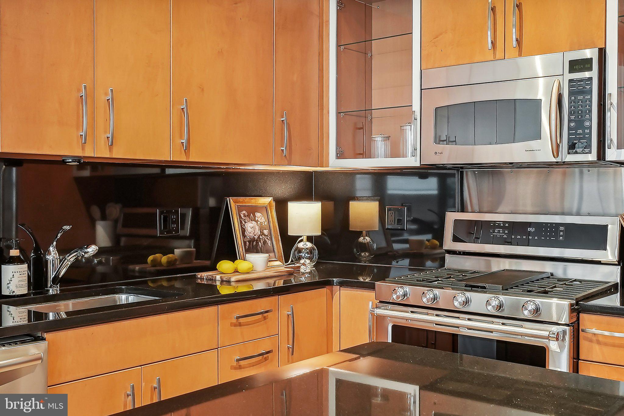 1444 Church Street Northwest, Unit 103 Washington, DC 20005 - Photo 14 of 26 Kitchen details