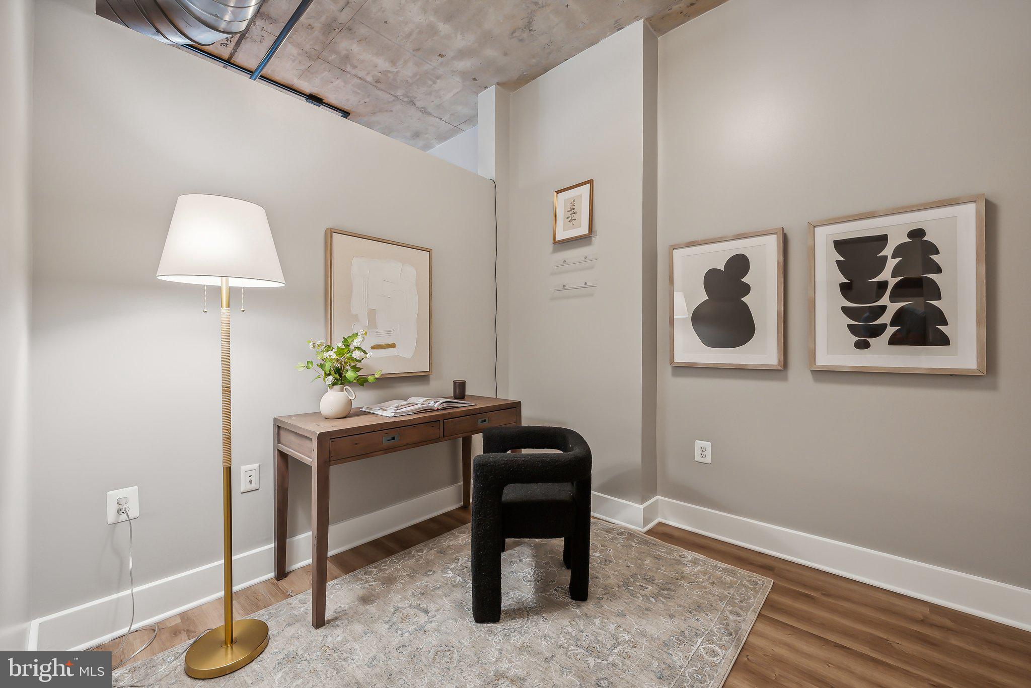 1444 Church Street Northwest, Unit 103 Washington, DC 20005 - Photo 4 of 26 Bonus den space can be office or extra BR