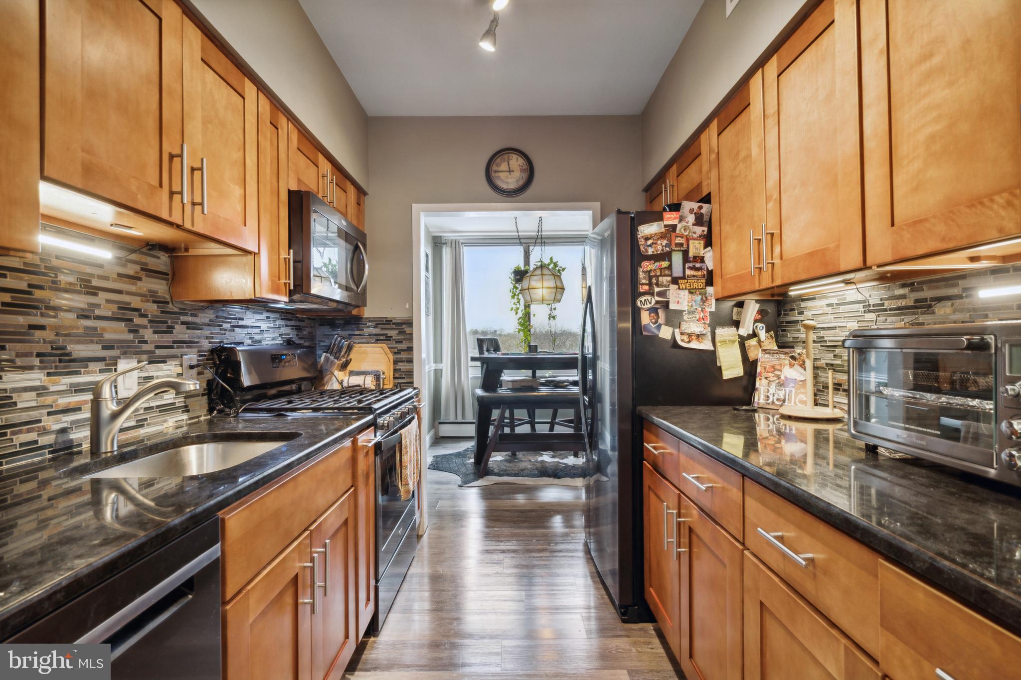 191 Presidential Boulevard, Unit R401 Bala Cynwyd, PA 19004 - Photo 12 of 15 Galley Kitchen