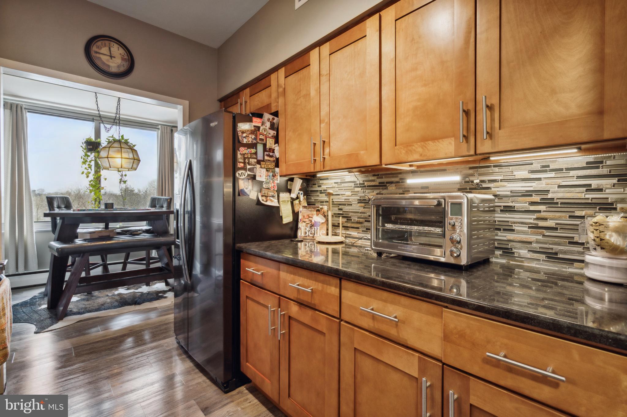 191 Presidential Boulevard, Unit R401 Bala Cynwyd, PA 19004 - Photo 13 of 15 Galley Kitchen