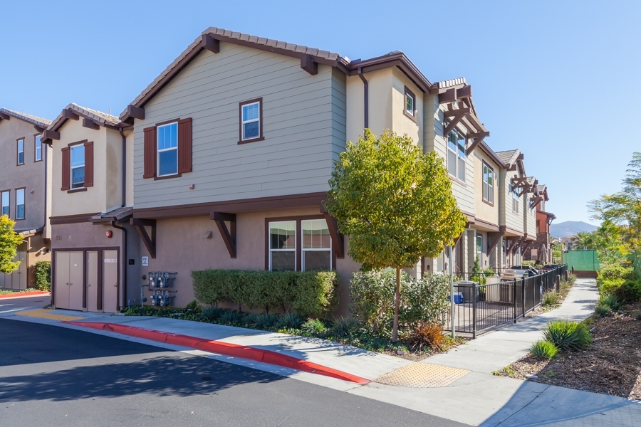 2834 Athens Road, Unit 3 Chula Vista, CA 91915 - Photo 1 of 25 Gallery Image 1