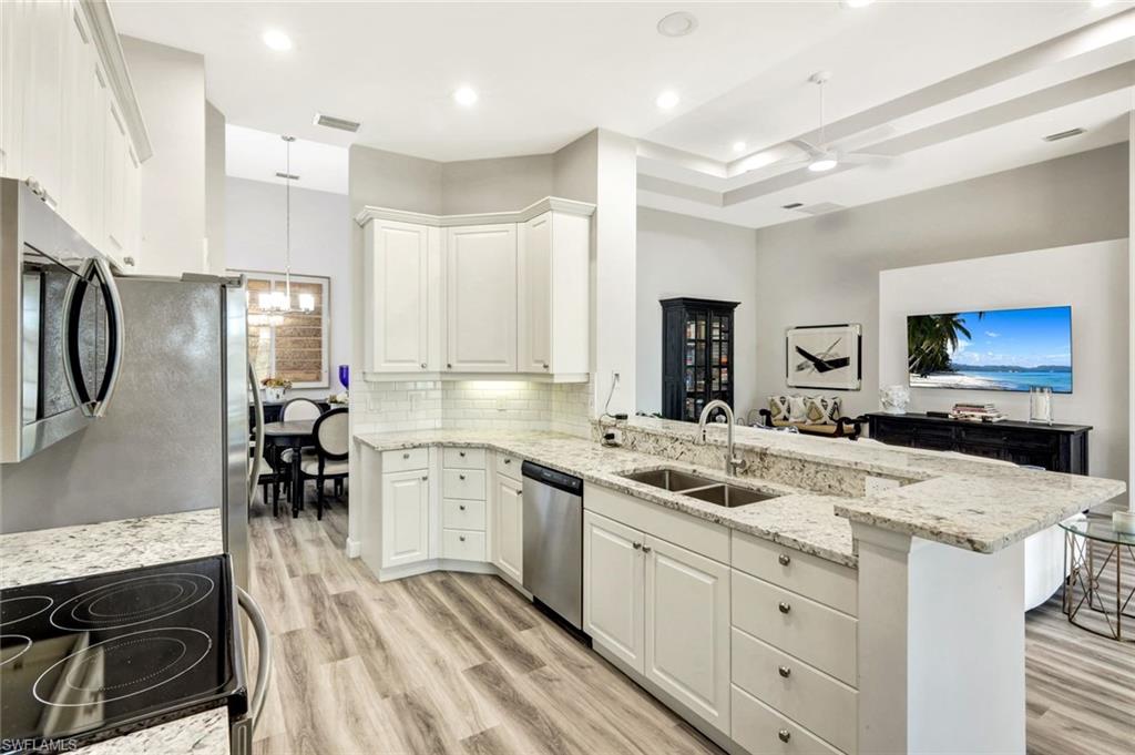 3376 Sandpiper Way Naples, FL 34109 - Photo 19 of 50