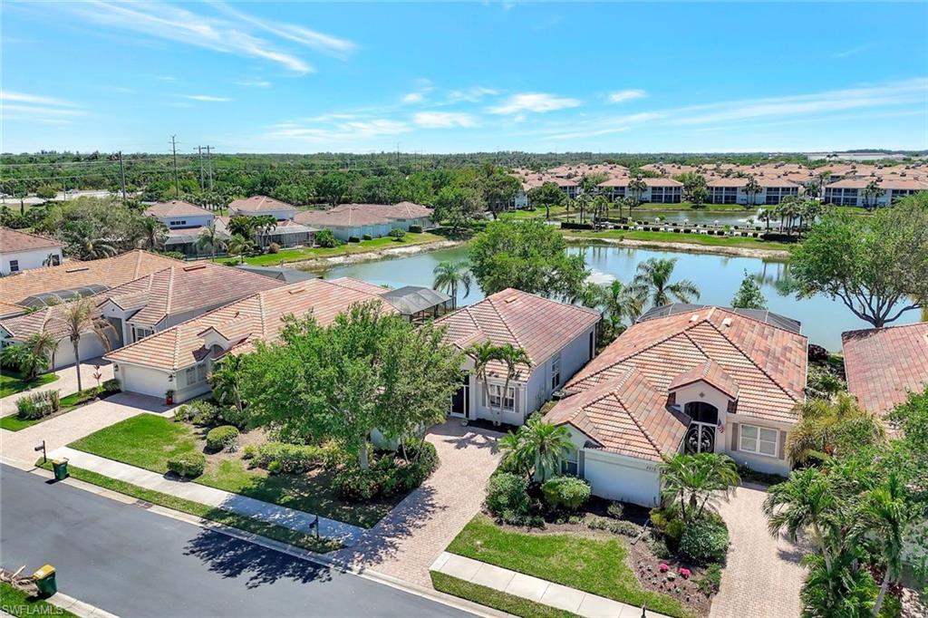 3376 Sandpiper Way Naples, FL 34109 - Photo 2 of 50