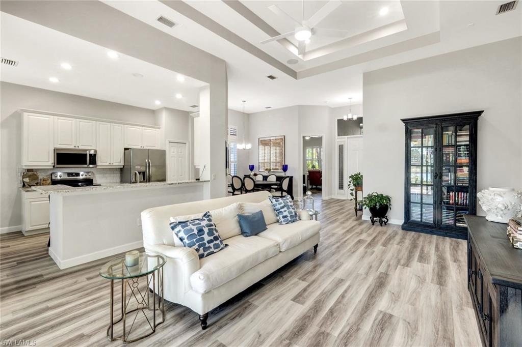 3376 Sandpiper Way Naples, FL 34109 - Photo 8 of 50