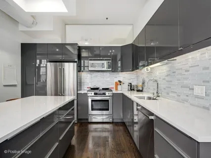 $999,000 | 1201 West Wrightwood Avenue, Unit 7, Chicago, IL 60614