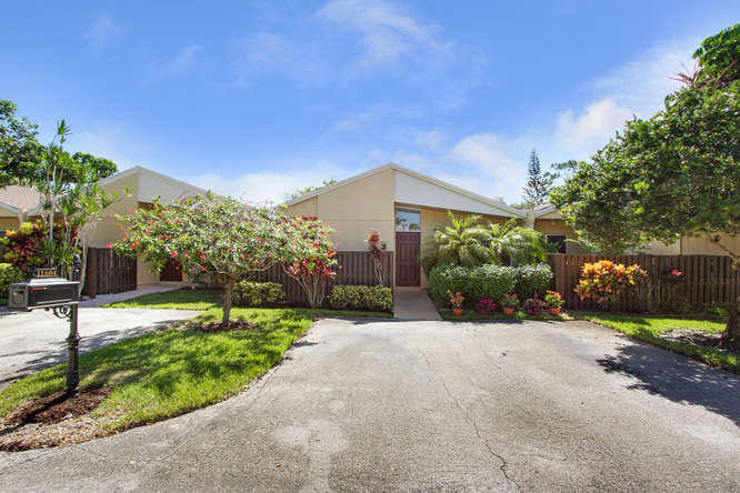 11604 Timbers Way Boca Raton, FL 33428 - Photo 2 of 20 11604 Timbers Way Boca Raton-small-001-1