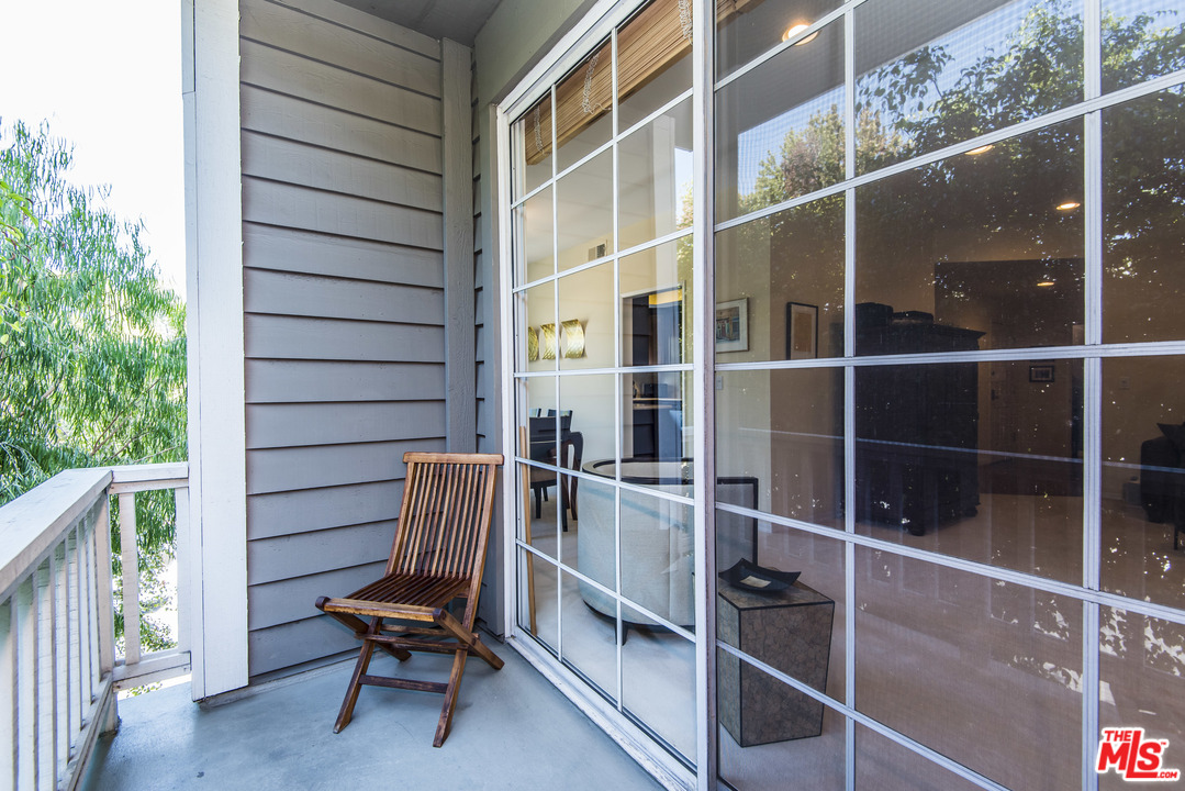 1601 Hilts Avenue, Unit 3 Los Angeles, CA 90024 - Photo 12 of 16