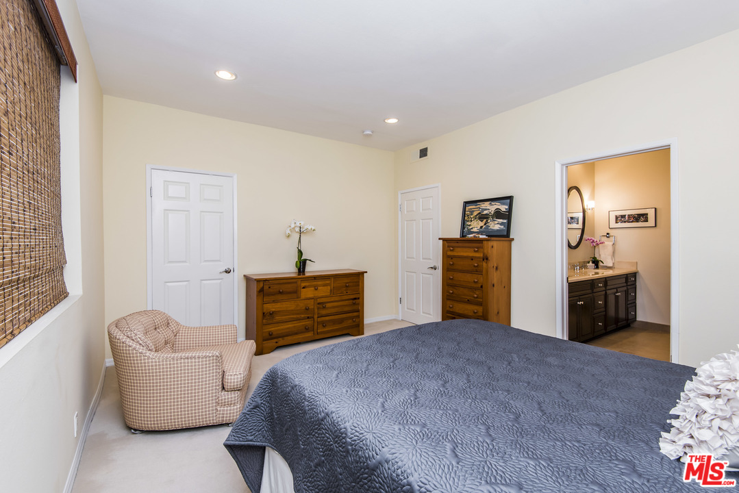 1601 Hilts Avenue, Unit 3 Los Angeles, CA 90024 - Photo 6 of 16