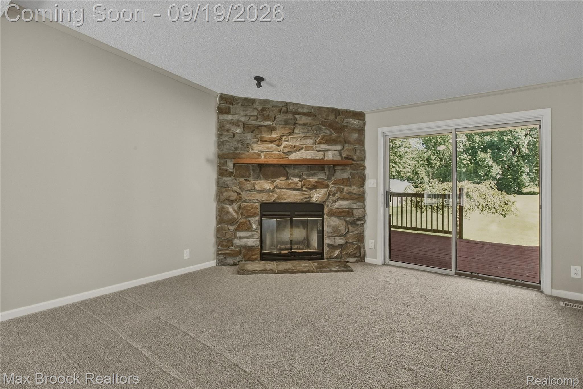 2267 Howe Road Burton, MI 48519 - Photo 9 of 68 IMG_2818.JPG