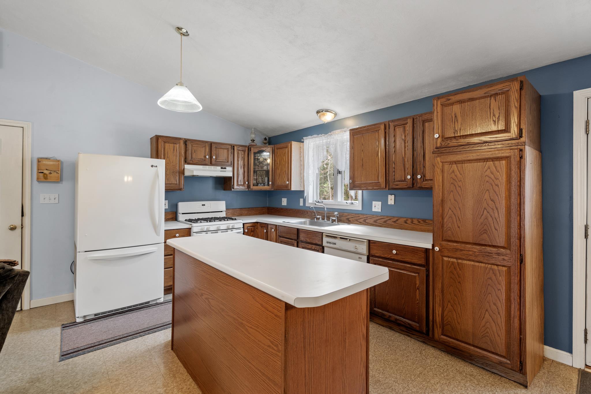 10 Travis Cove Road Kingston, NH 03848 - Photo 10 of 39 Gallery Image 10