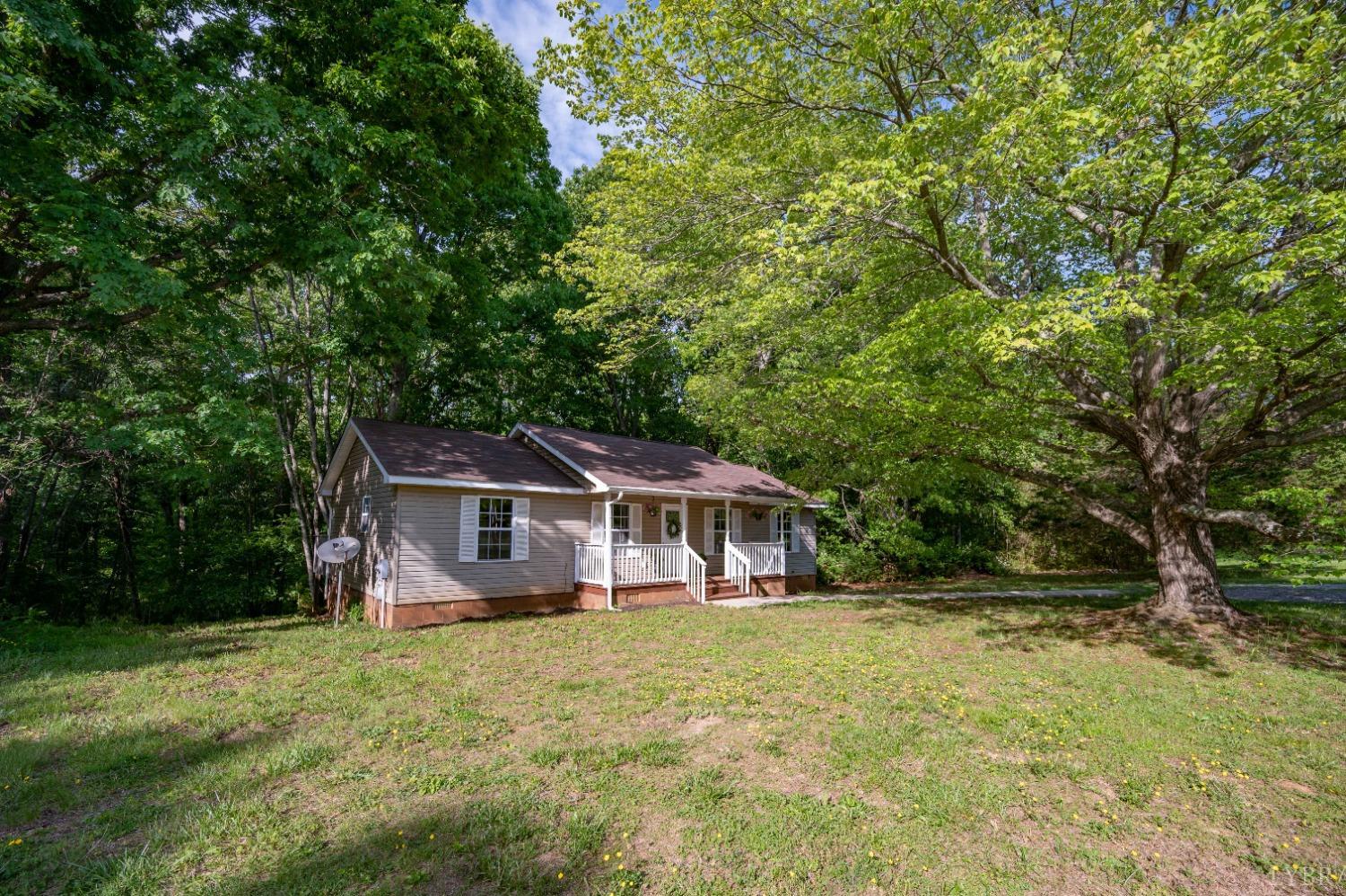 145 Dearborn Road Evington, VA 24550 - Photo 3 of 32 Gallery Image 3