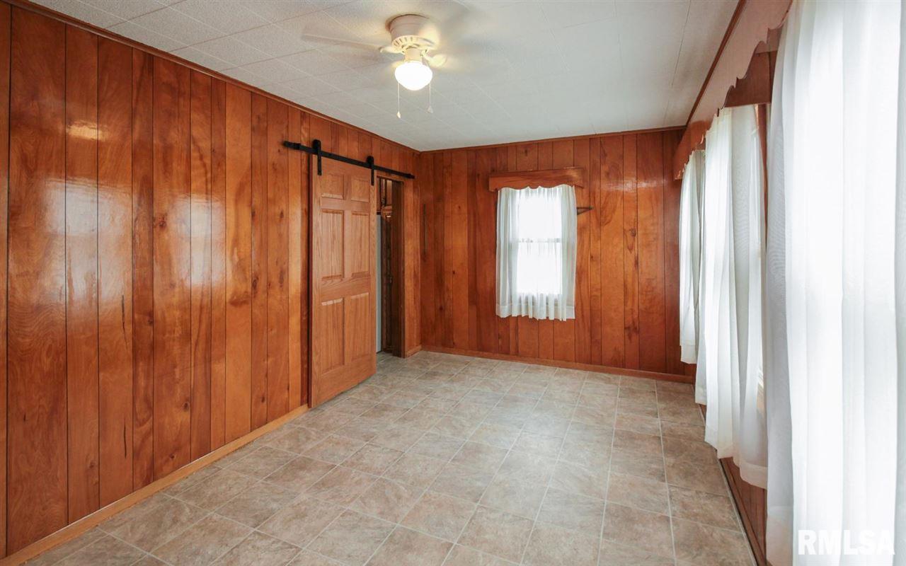 1932 3rd Street Moline, IL 61265 - Photo 9 of 15 Gallery Image 9