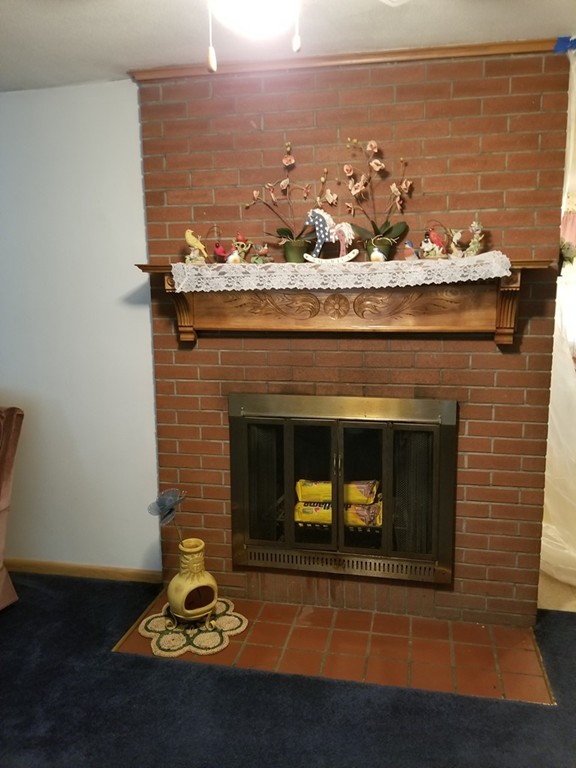 52 Rzasa Drive Chicopee, MA 01013 - Photo 4 of 13 Gallery Image 4