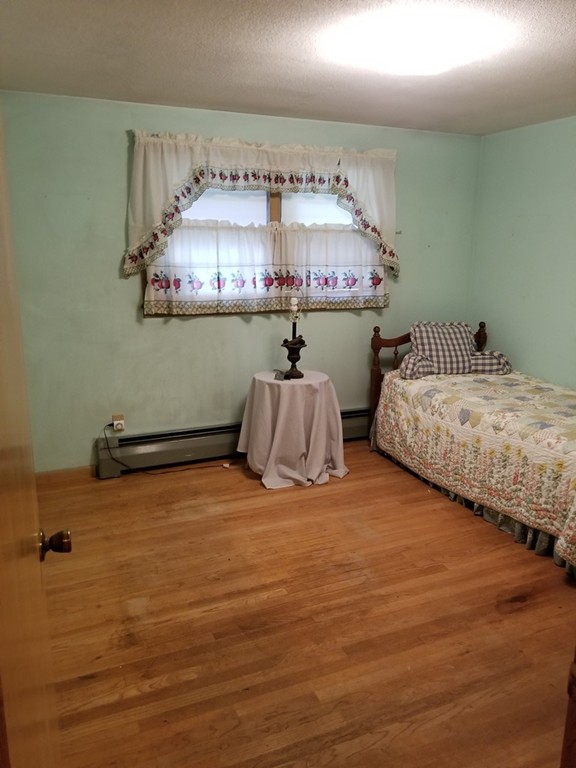52 Rzasa Drive Chicopee, MA 01013 - Photo 10 of 13 Gallery Image 10