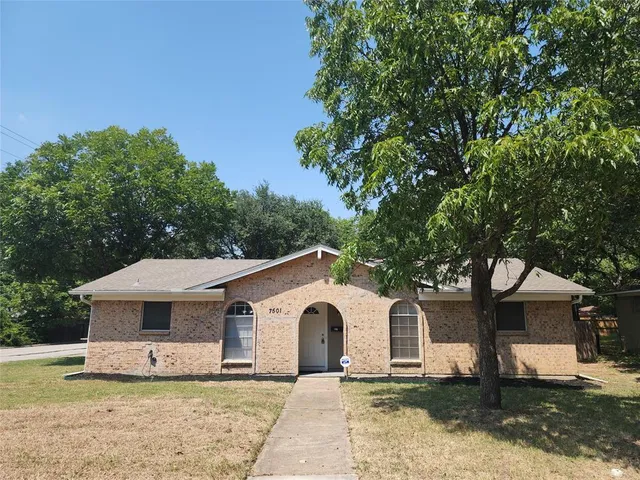 $1,895 | 7501 Deaver Drive, North Richland Hills, TX 76180