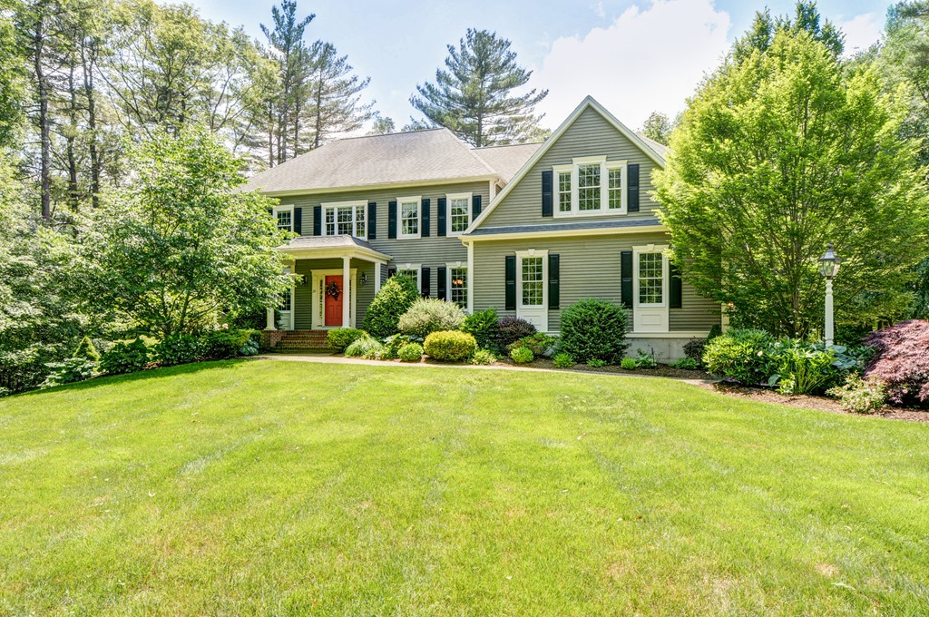 29 Prospect Street Upton, MA 01568 - Photo 1 of 30 a front view of a house with garden