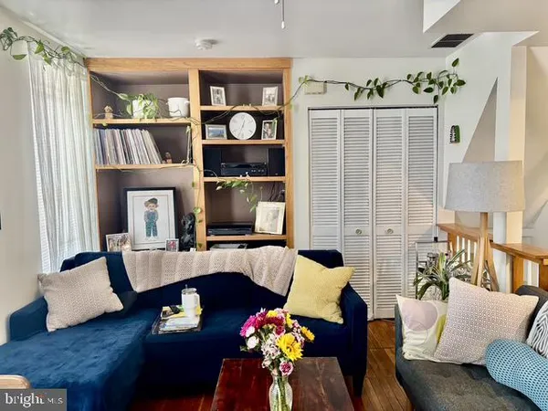 $2,200 | 2620 Poplar Street, Unit 2, Philadelphia, PA 19130