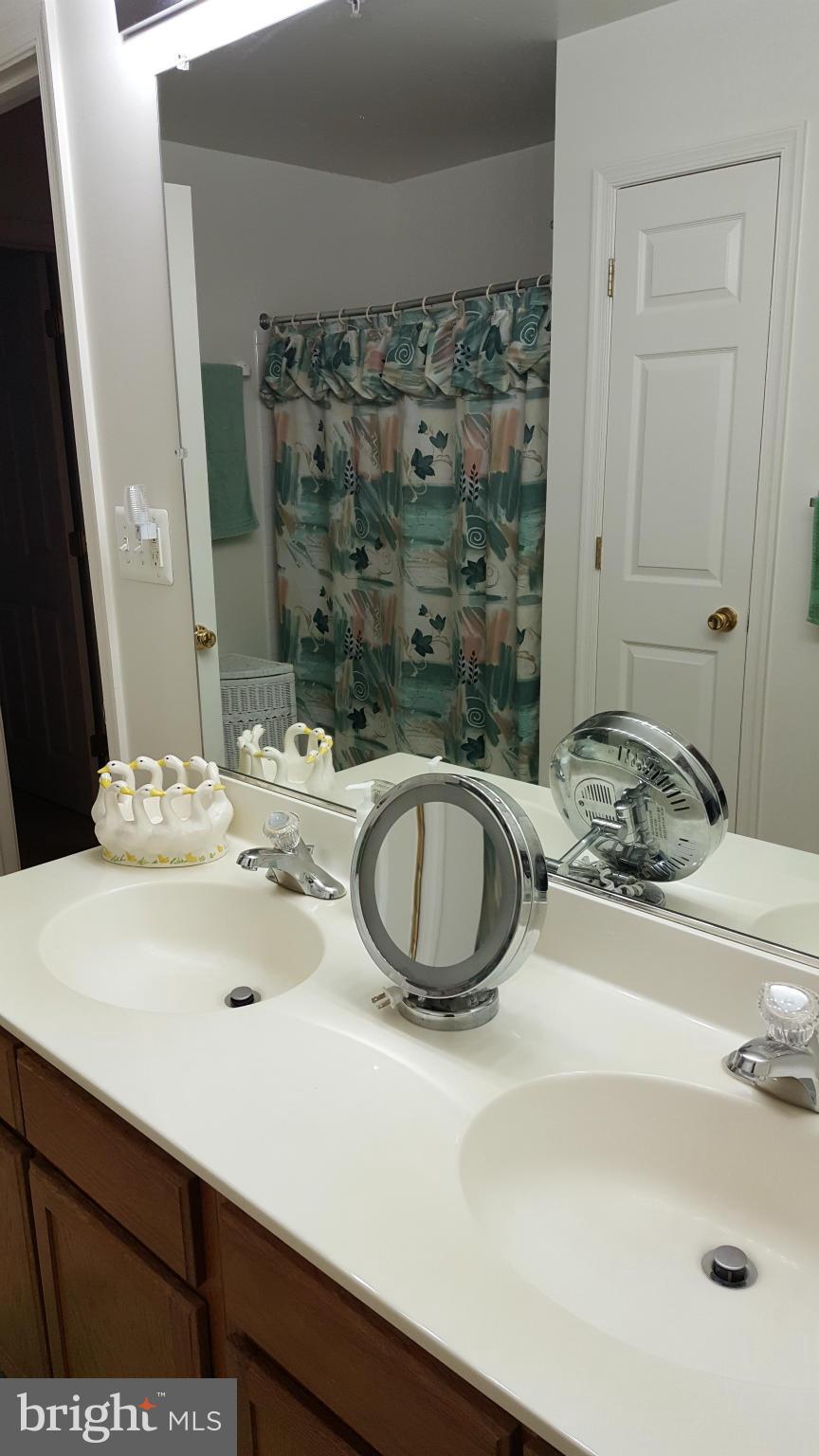 1861 Tubman Road Southeast Washington, DC 20020 - Photo 16 of 17 Dual Entry Bath