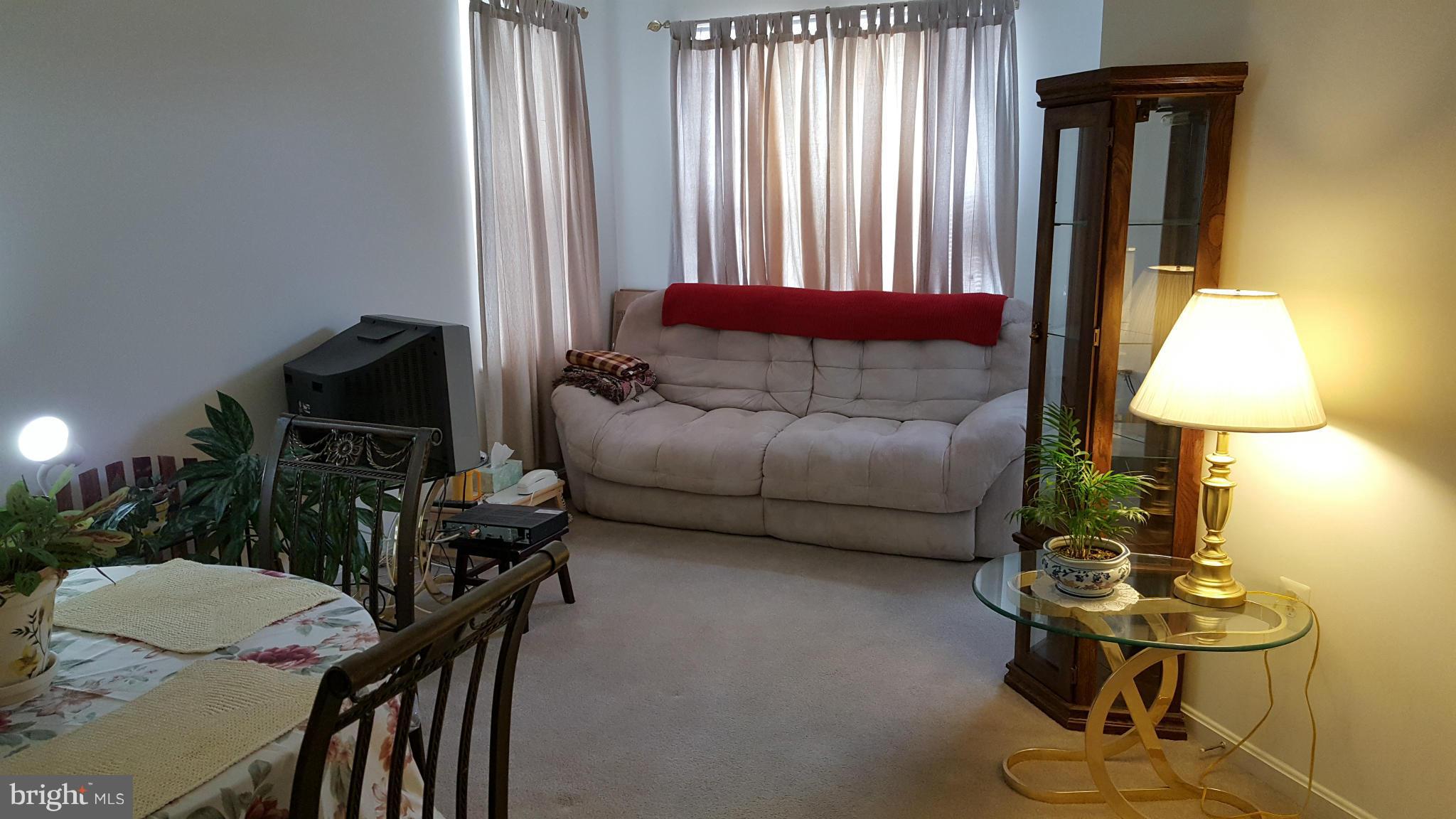 1861 Tubman Road Southeast Washington, DC 20020 - Photo 7 of 17 Living Room
