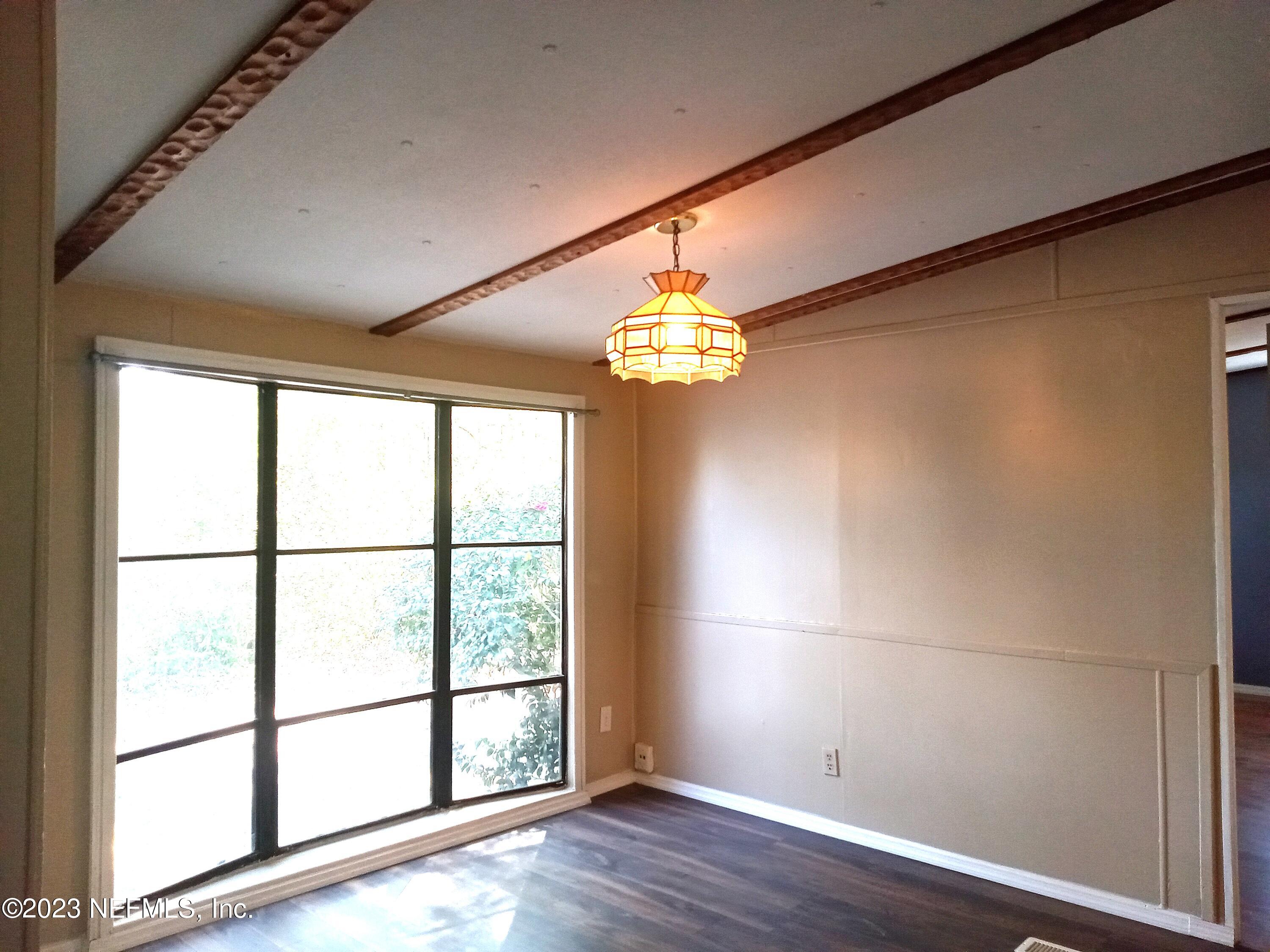 2306 Tyrone Road Middleburg, FL 32068 - Photo 8 of 17 Dining Area