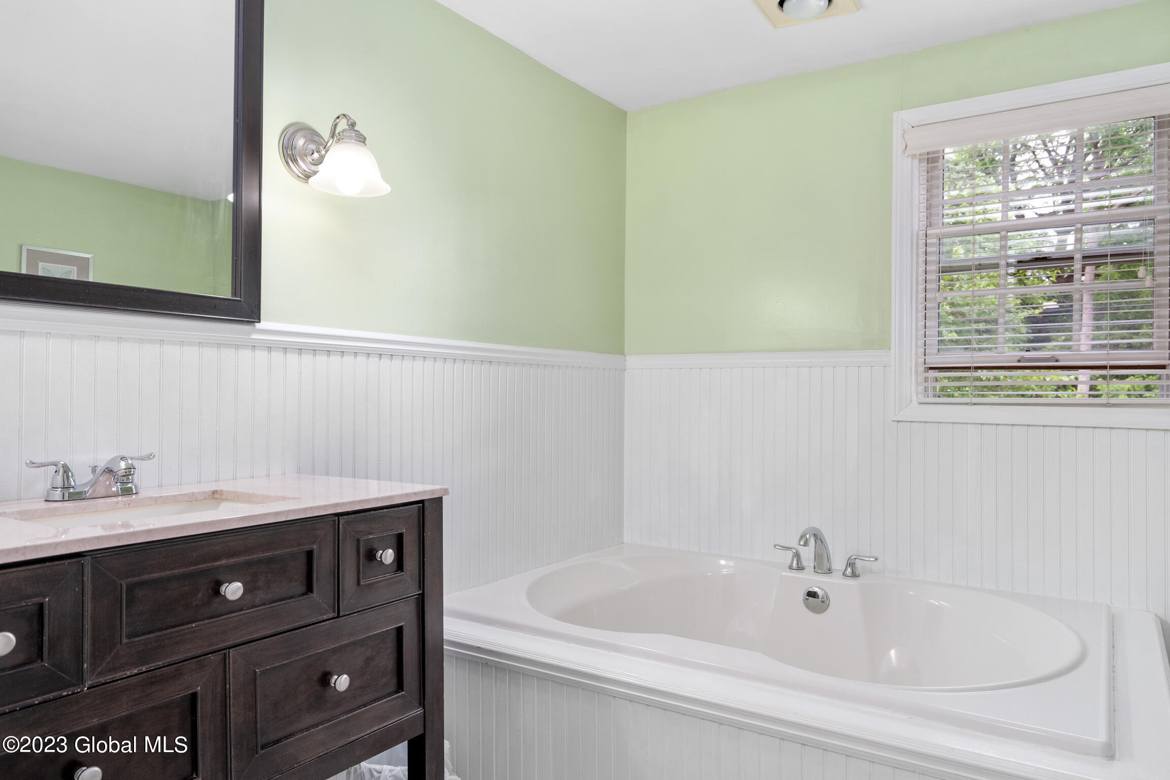 375 Albany Shaker Road Colonie, NY 12211 - Photo 17 of 51 375 Albany Shaker Rd-30