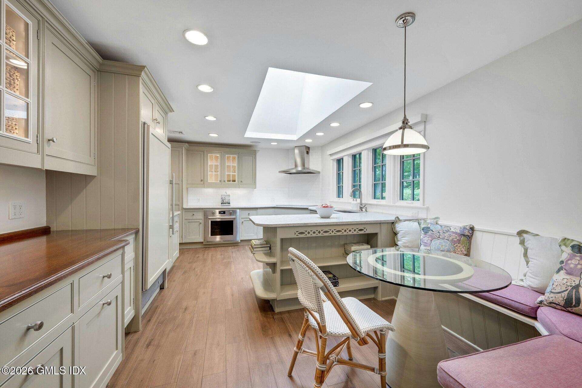 23 Mill Stream Road Stamford, CT 06903 - Photo 10 of 24 023-496278-MC8_9962_14816668