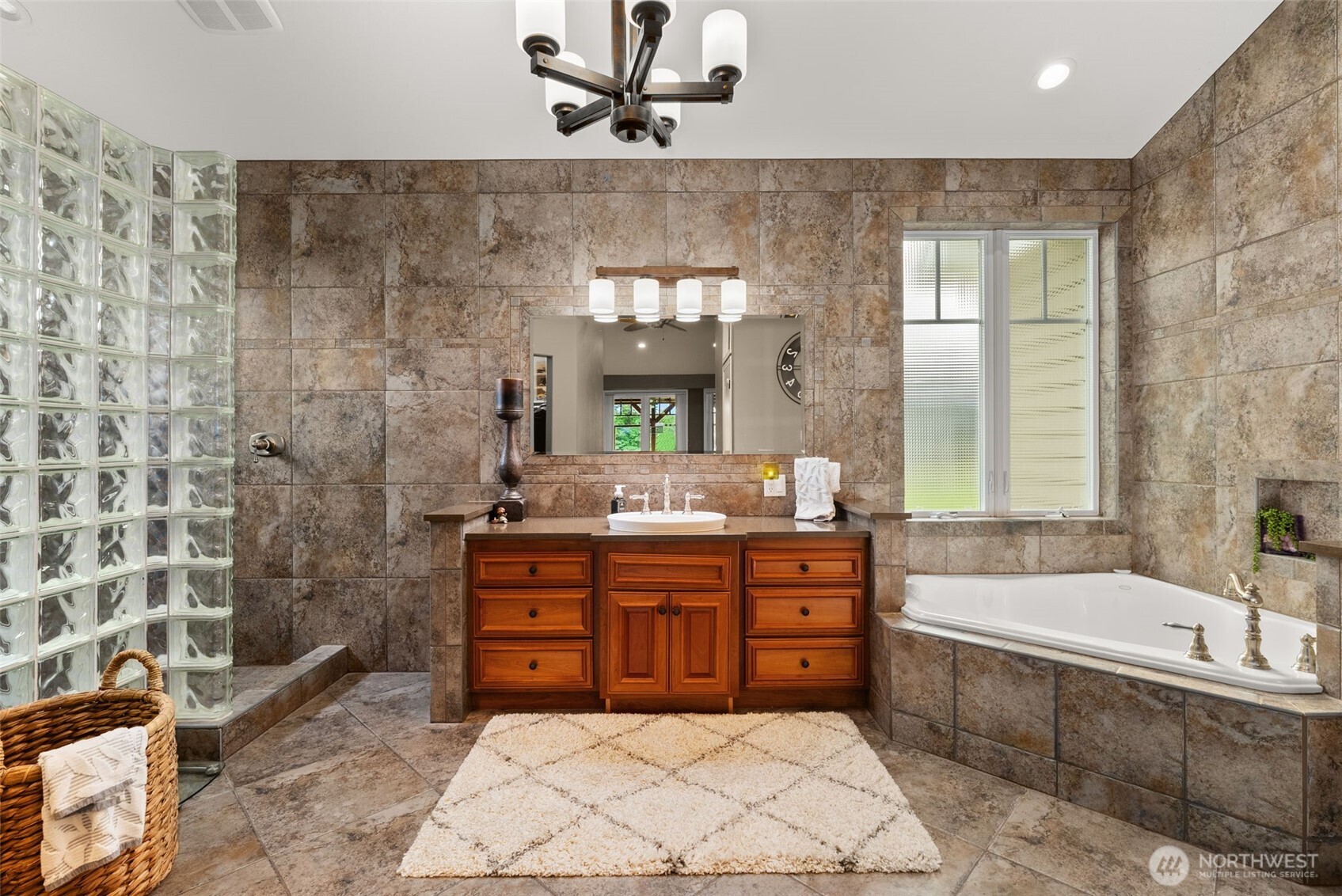 17 Goldau Road Raymond, WA 98577 - Photo 17 of 39 Gallery Image 17