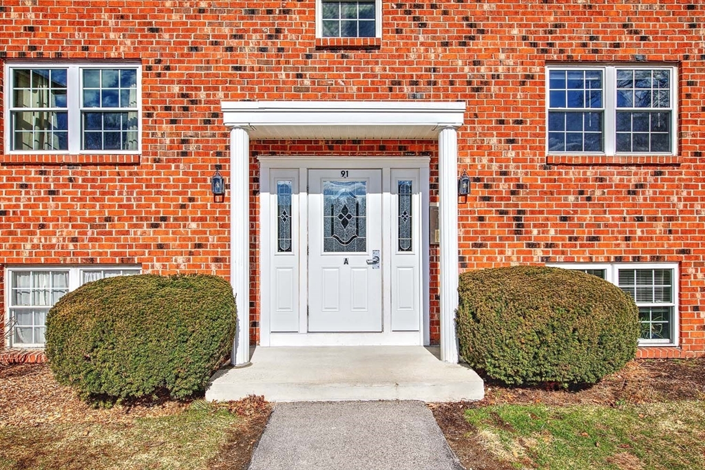 91 Pleasant Street, Unit A6 Medfield, MA 02052 - Photo 3 of 29 a view of entrance