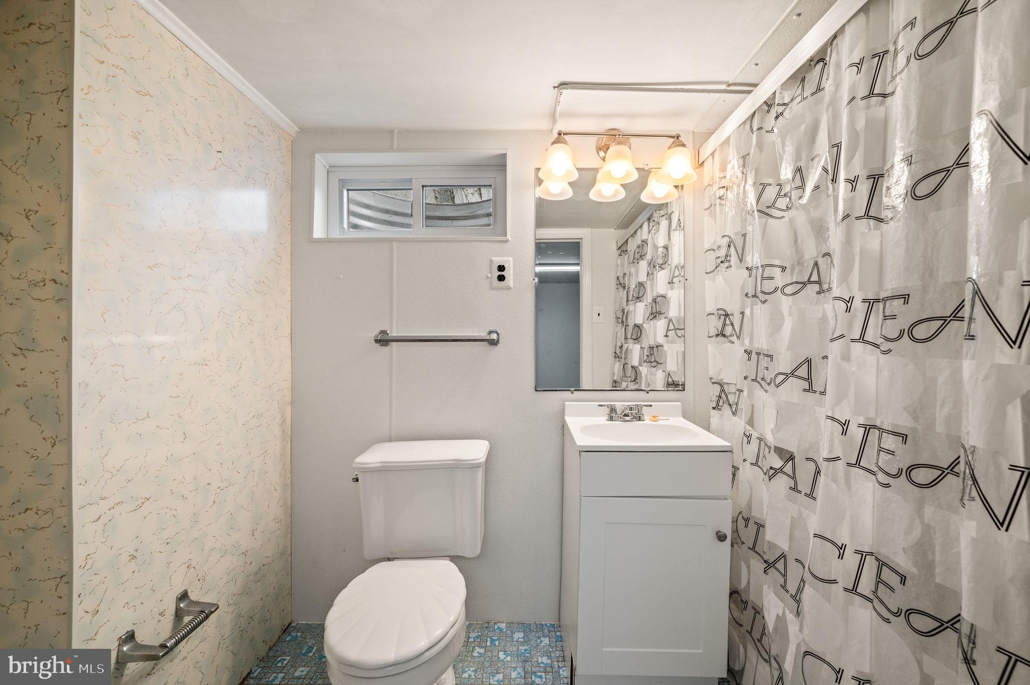 2620 Central Avenue Marcus Hook, PA 19061 - Photo 16 of 22