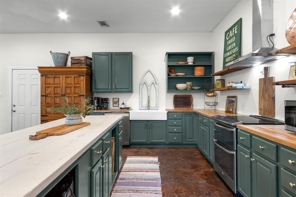 150 Deer Run Road Valley Mills, TX 76689 - Photo 15 of 40