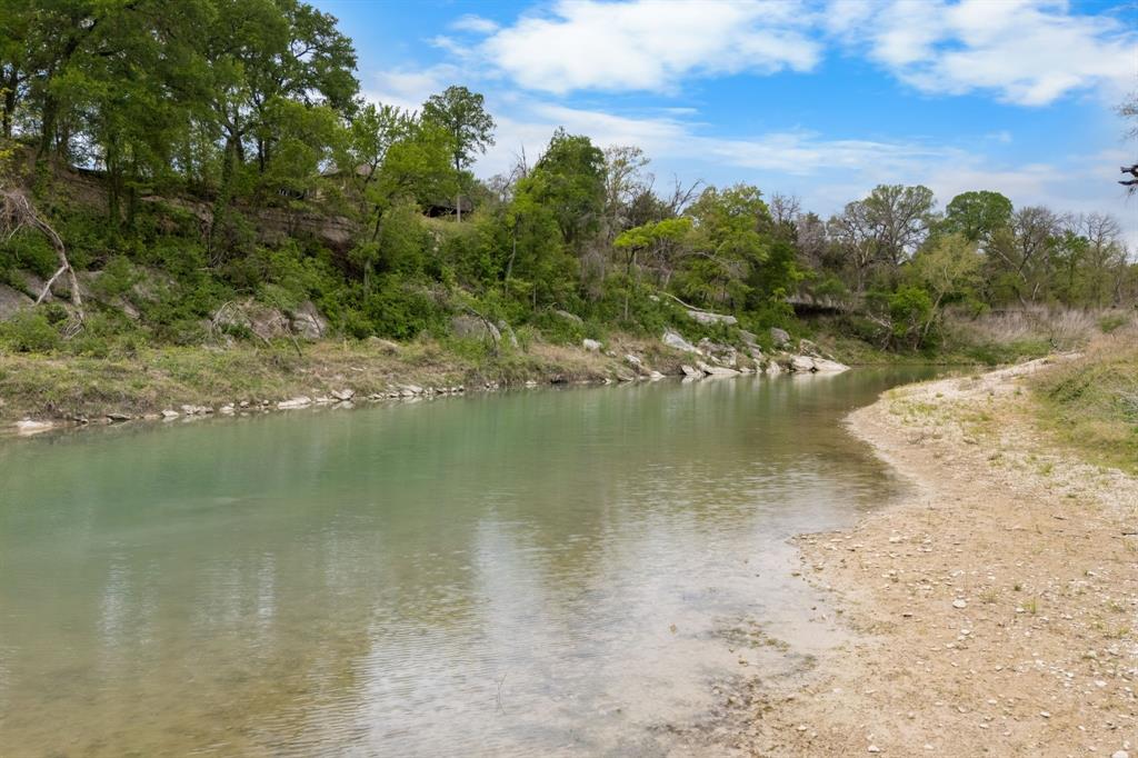 150 Deer Run Road Valley Mills, TX 76689 - Photo 4 of 40