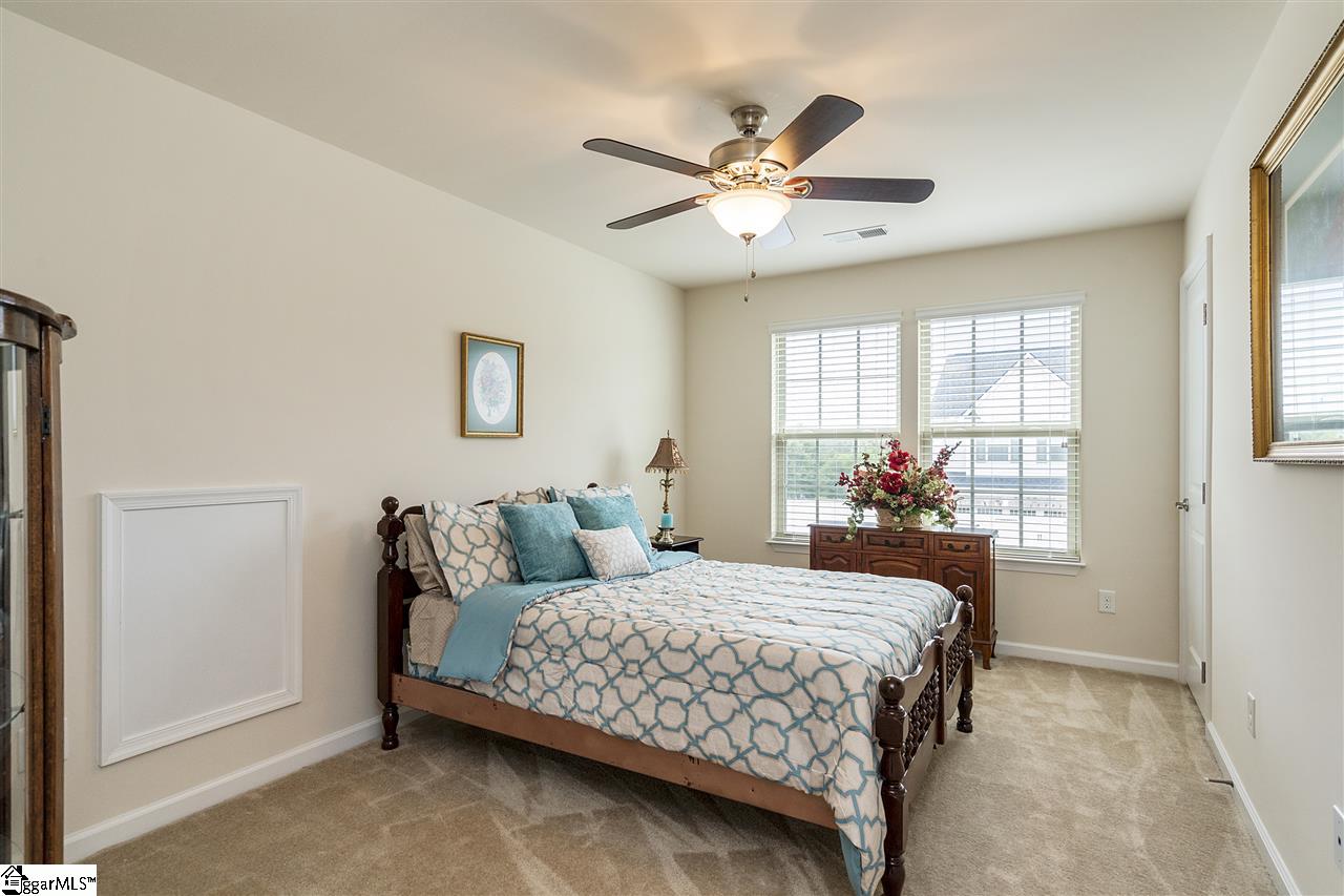 100 Middleby Way Greer, SC 29650 - Photo 19 of 21 Large Room!