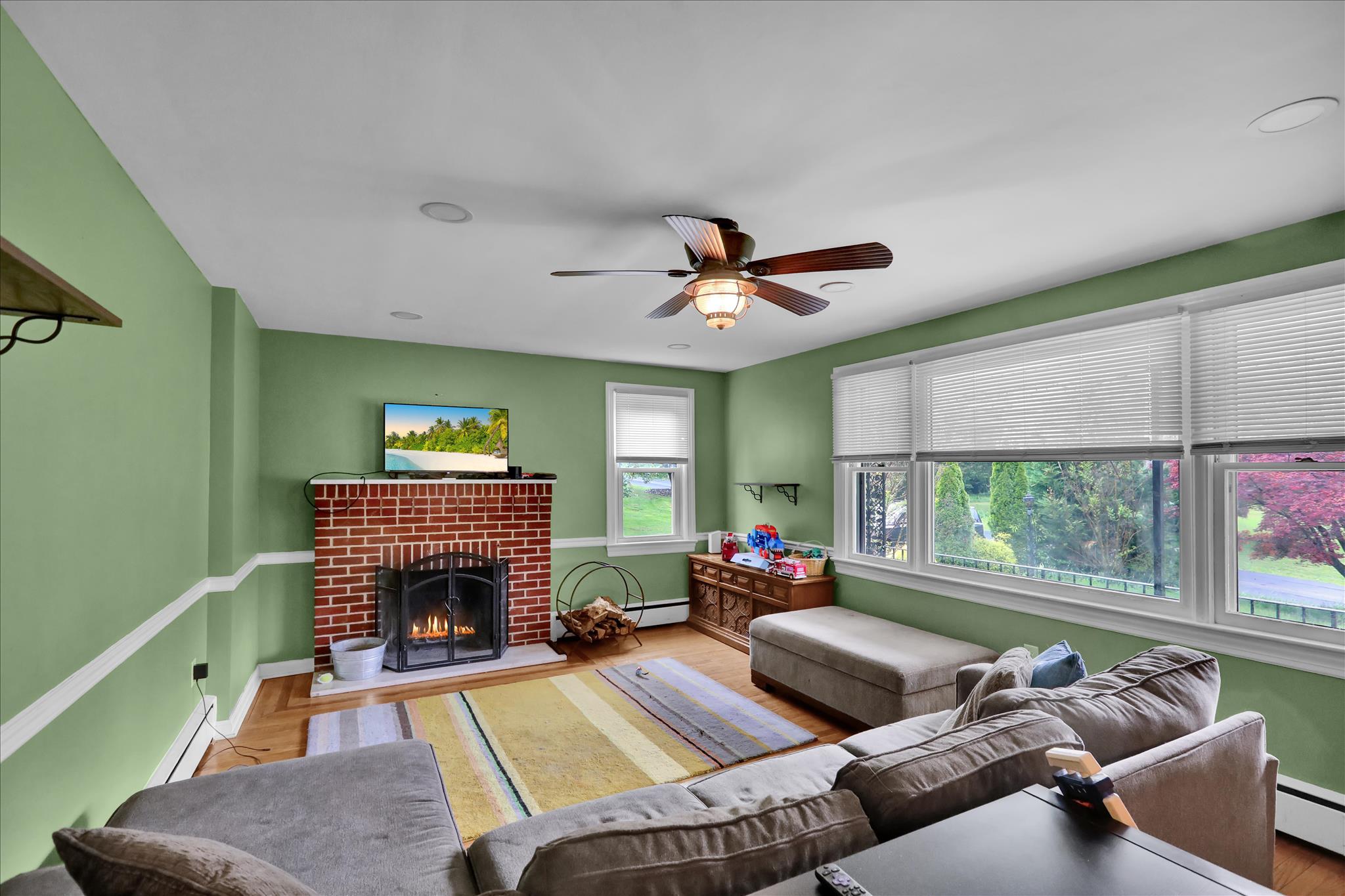 90 Fricks Lock Road Pottstown, PA 19465 - Photo 6 of 28 Living Room