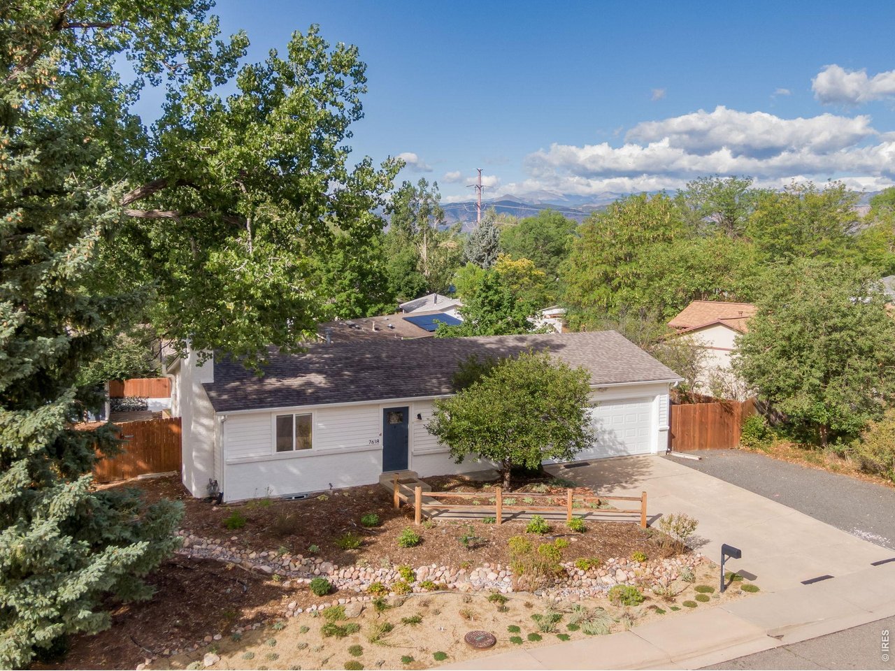 7618 Aberdeen Way Boulder, CO 80301 - Photo 4 of 50 Welcoming Entry