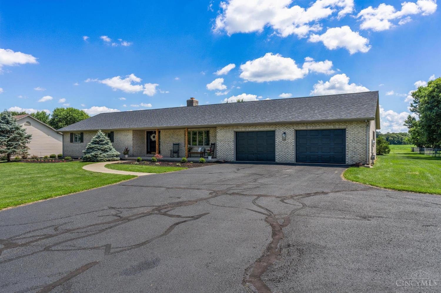 426 Mitchell Road Wilmington, OH 45177 - Photo 4 of 59 Gallery Image 4