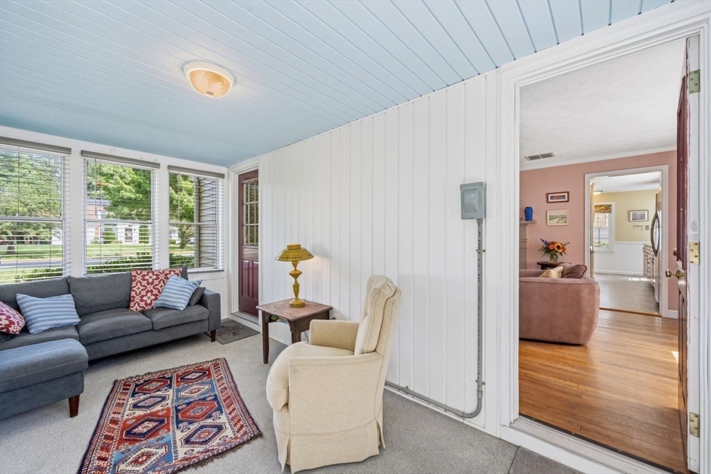 34 Harwich Road West Springfield, MA 01089 - Photo 7 of 42 Gallery Image 7
