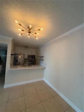 $2,300 | 300 Madeira Avenue, Unit 102, Coral Gables, FL 33134
