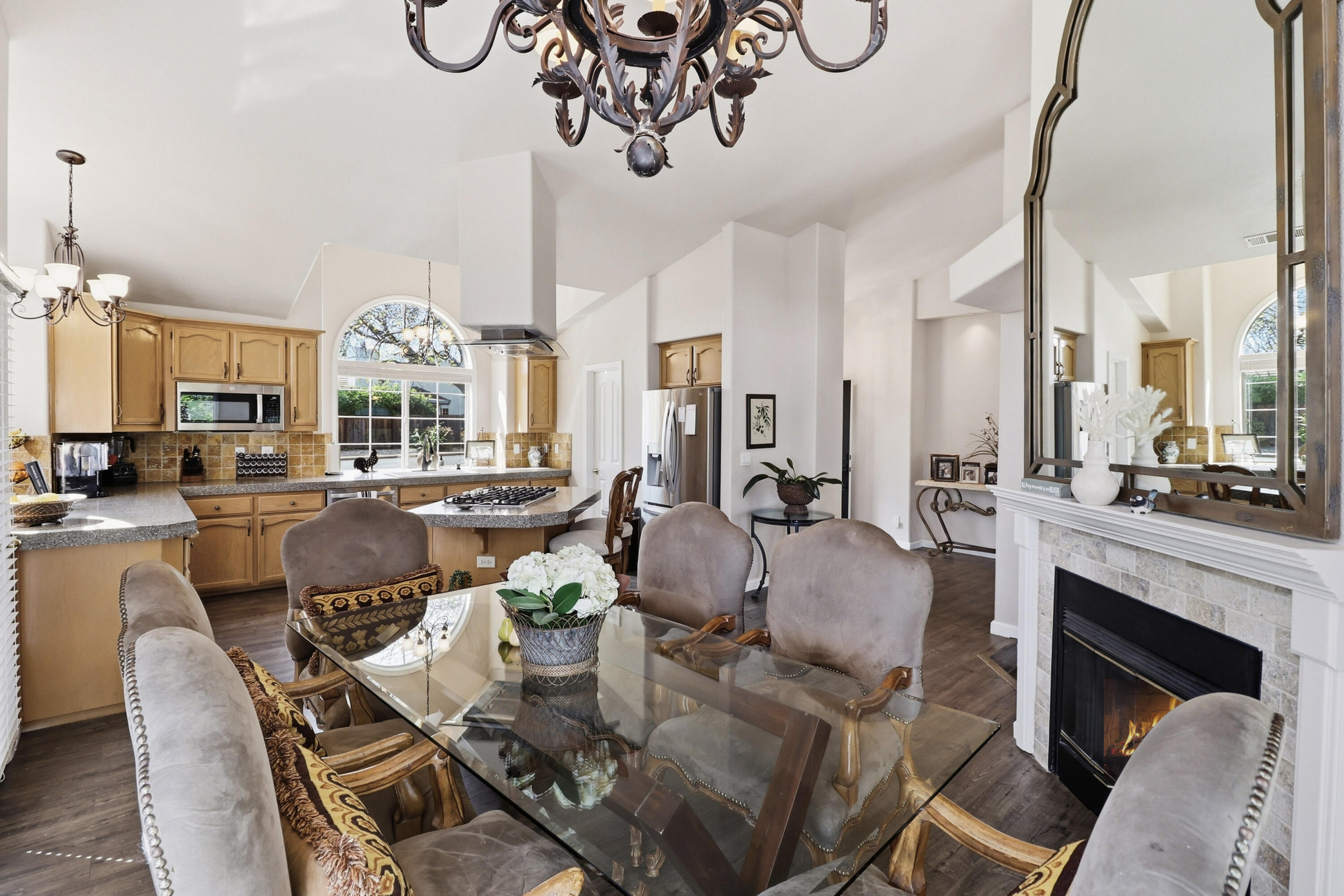 1289 River Ridge Drive Redding, CA 96003 - Photo 11 of 55 21-12