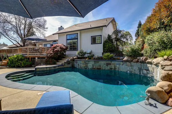 $515,000 | 1289 River Ridge Drive, Redding, CA 96003