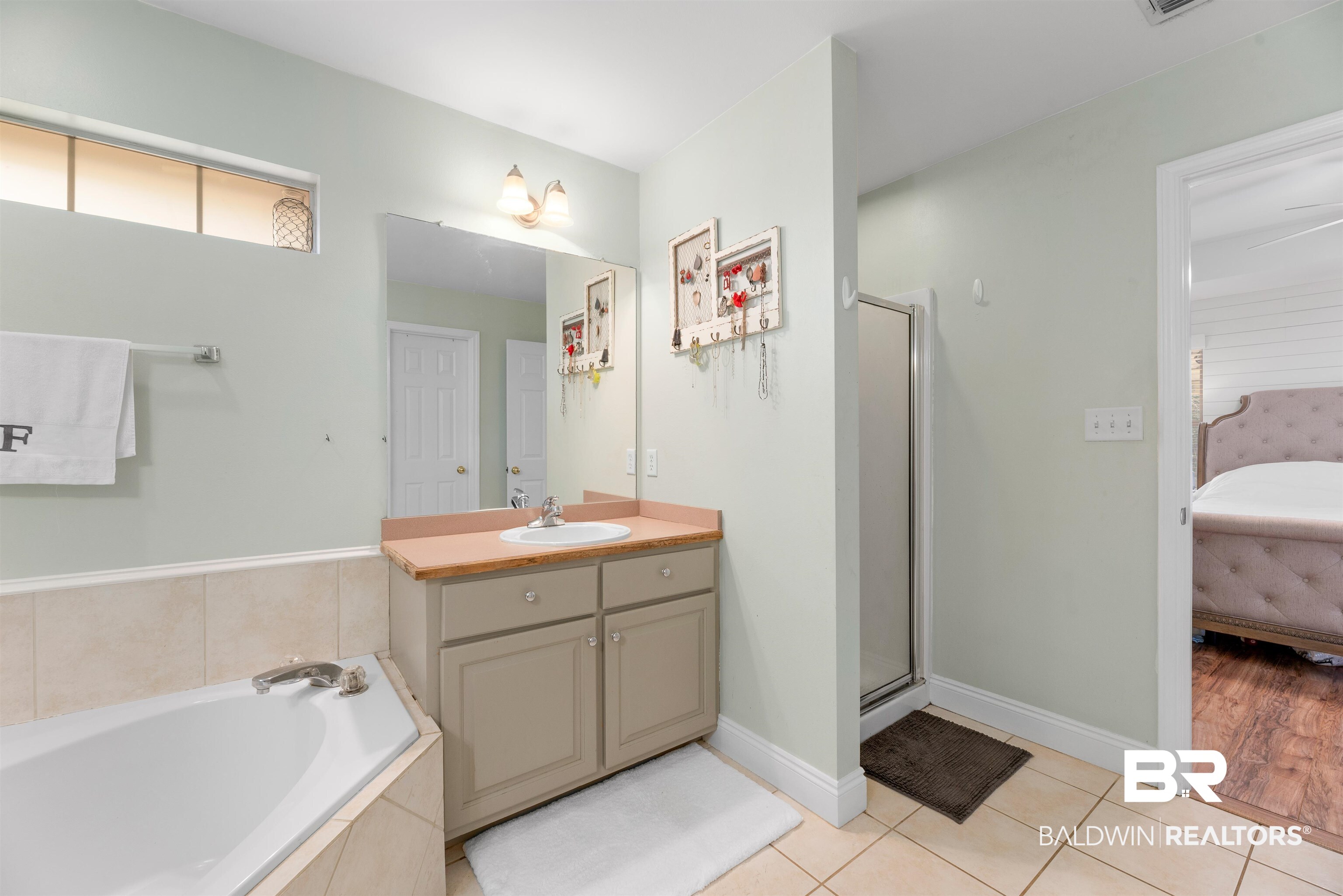 10543 South Side Loop Fairhope, AL 36532 - Photo 16 of 28 Primary Bathroom