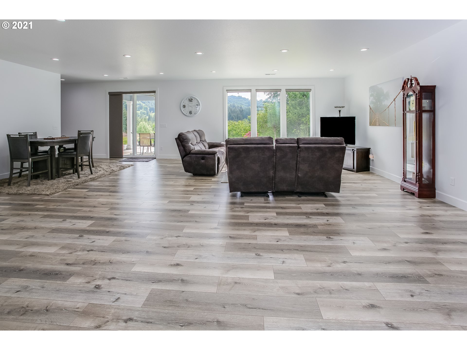 815 Confer Road Kalama, WA 98625 - Photo 3 of 10 Gallery Image 3